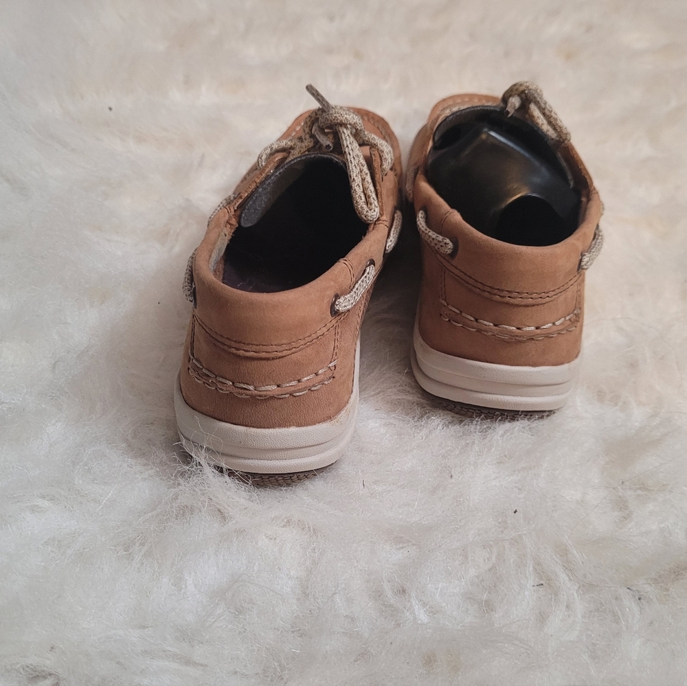 Sperry's - Picture 2 of 4